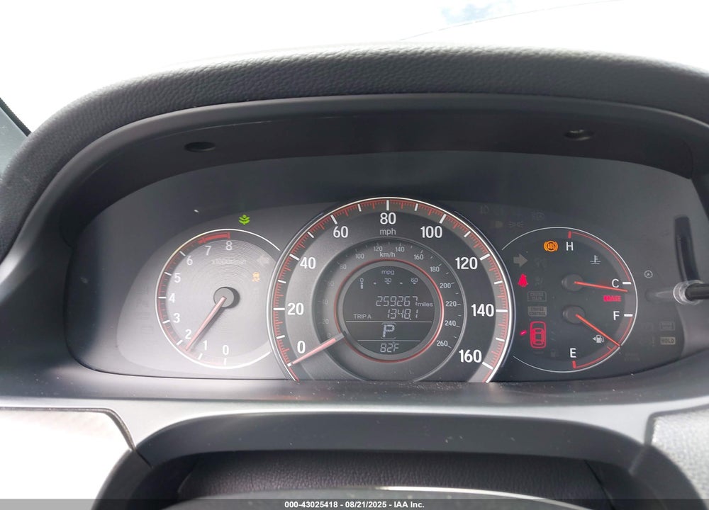 2017 HONDA ACCORD VIN: 1HGCR2F14HA208582