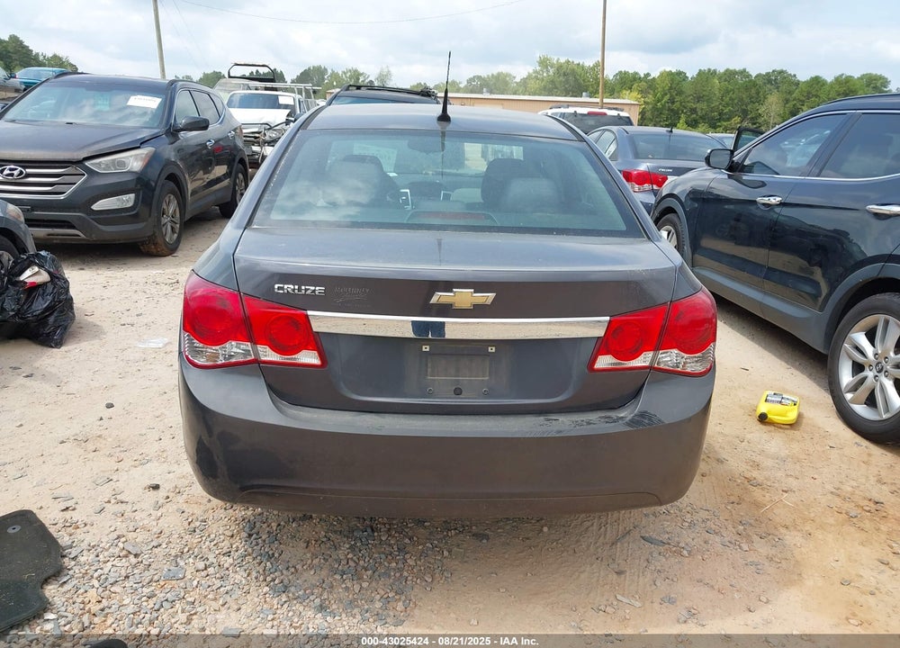 2011 CHEVROLET CRUZE LS VIN: 1G1PC5SH5B7105769