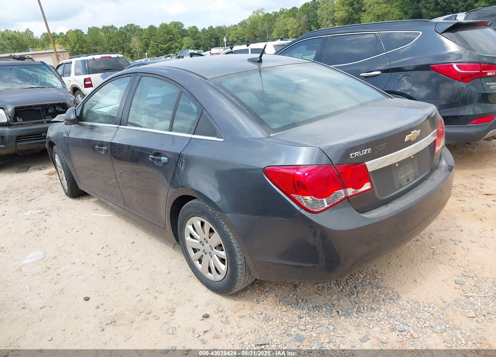 2011 CHEVROLET CRUZE LS VIN: 1G1PC5SH5B7105769