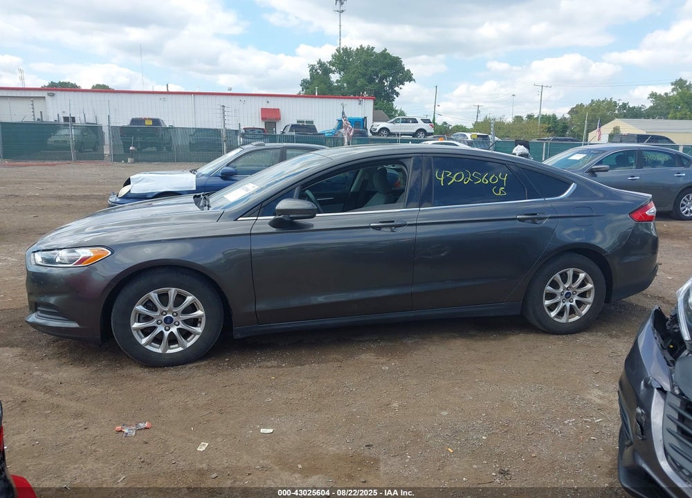 2016 FORD FUSION VIN: 3FA6P0G72GR282005