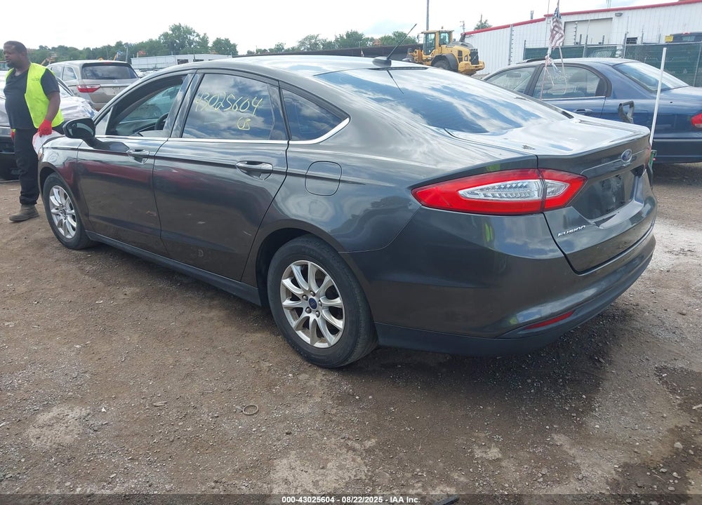 2016 FORD FUSION VIN: 3FA6P0G72GR282005
