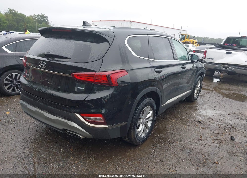 2019 HYUNDAI SANTA FE VIN: 5NMS3CAD7KH131884