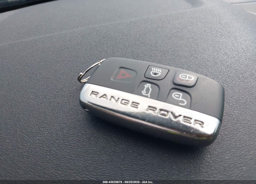 2020 LAND ROVER RANGE ROVER VELAR VIN: SALYB2EX2LA278839