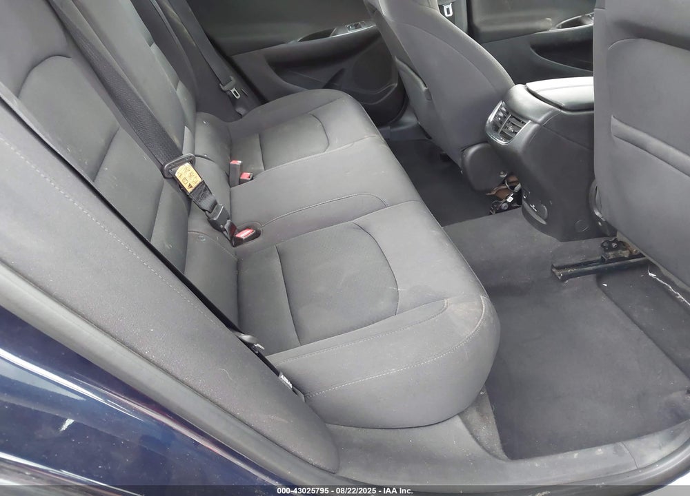 2017 CHEVROLET MALIBU VIN: 1G1ZE5ST5HF235573