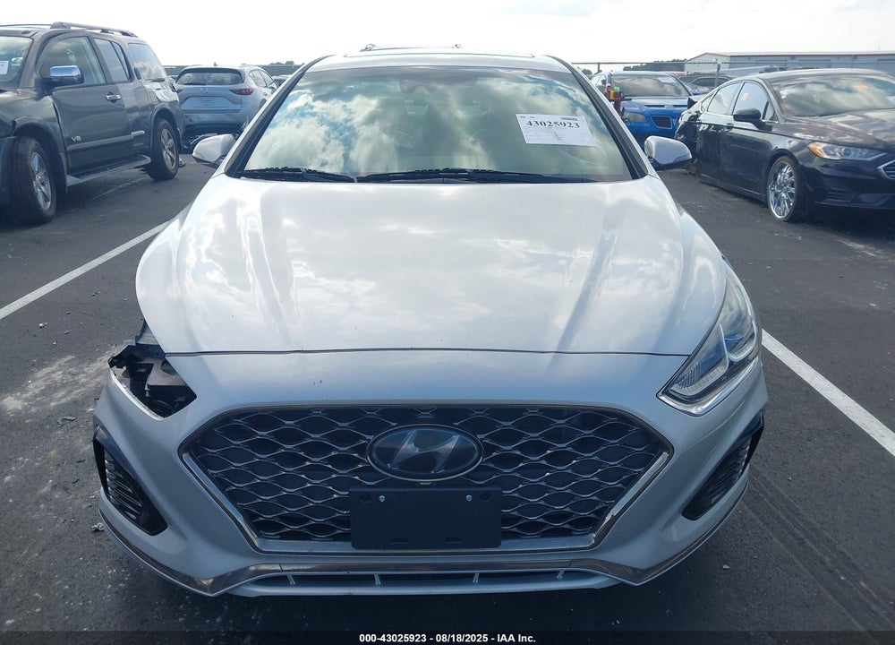 2018 HYUNDAI SONATA VIN: 5NPE34AF4JH701880