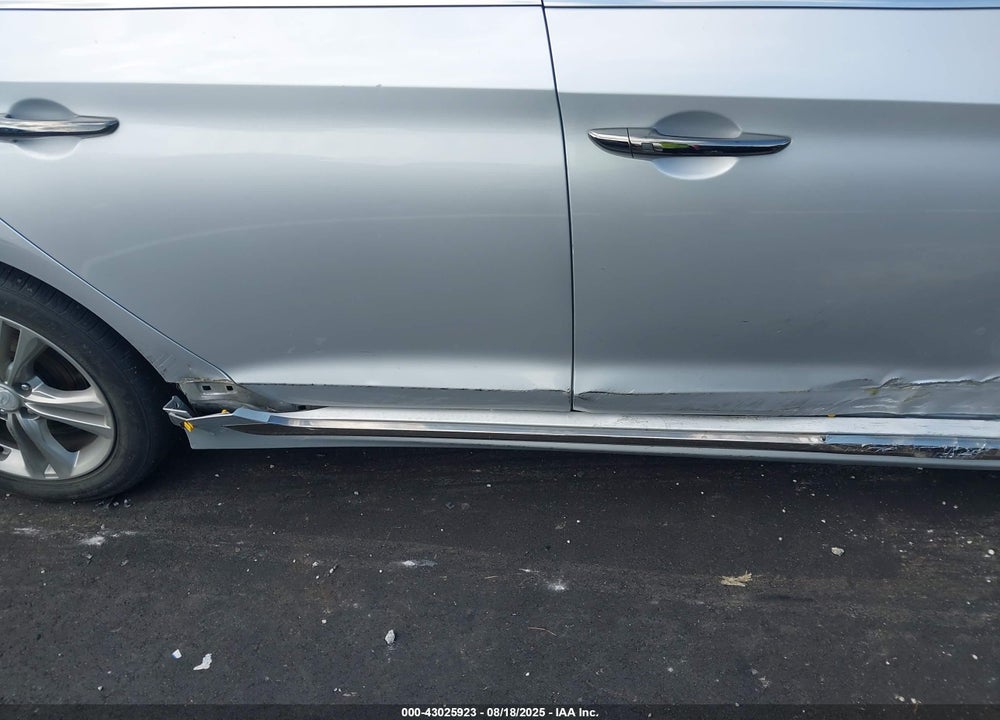 2018 HYUNDAI SONATA VIN: 5NPE34AF4JH701880