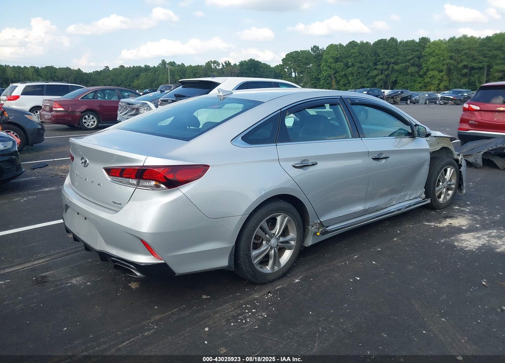 2018 HYUNDAI SONATA VIN: 5NPE34AF4JH701880