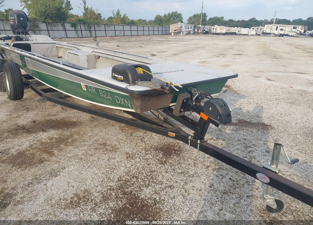 2023 EZ LOADER 20' BOAT TRAILER SUP VIN: 1L8TABSA0PA006007