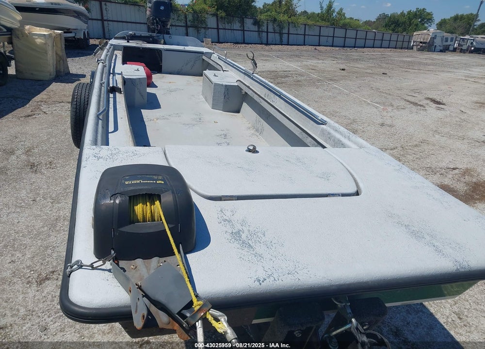 2023 EZ LOADER 20' BOAT TRAILER SUP VIN: 1L8TABSA0PA006007