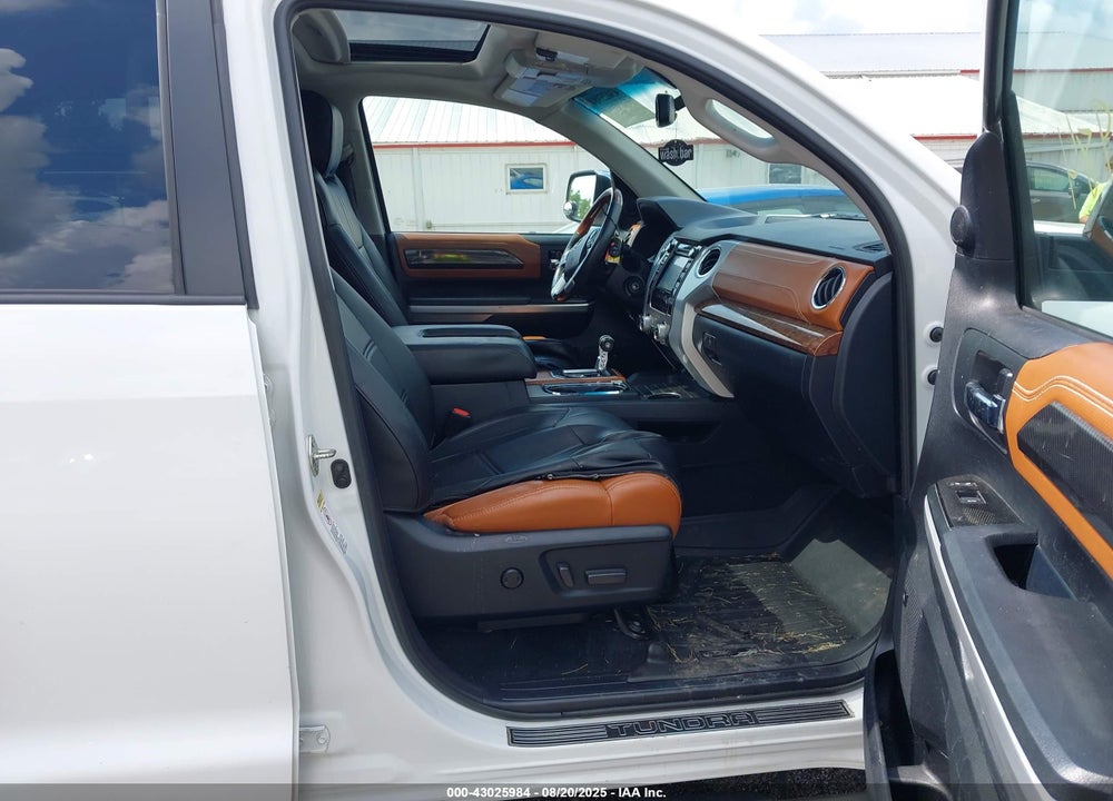 2017 TOYOTA TUNDRA 1794 5.7L V8 VIN: 5TFAW5F17HX640533