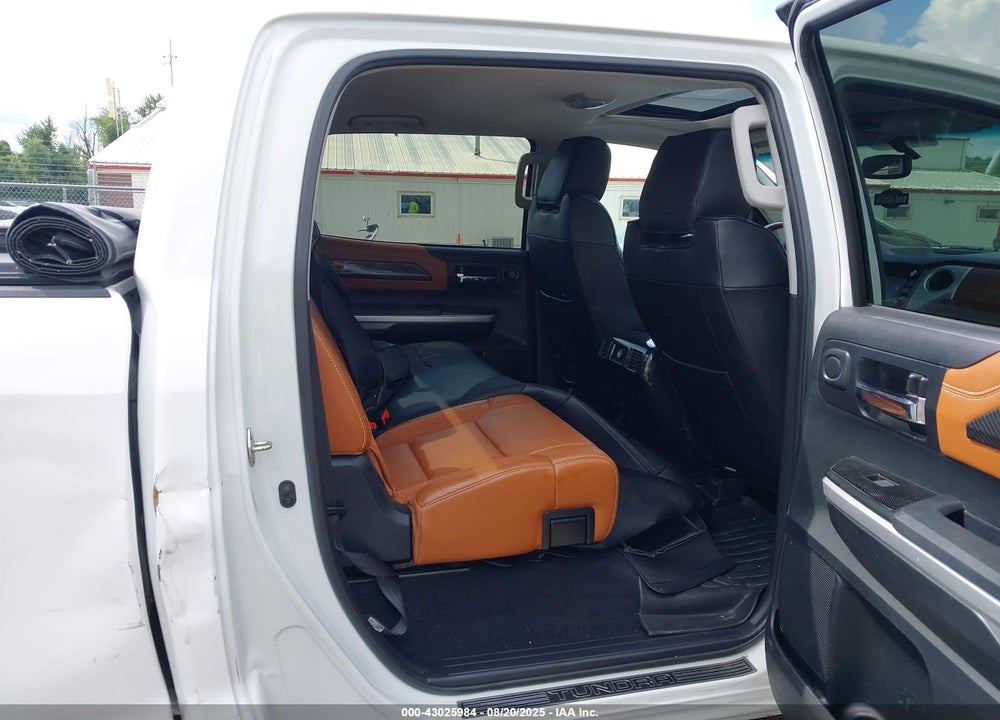 2017 TOYOTA TUNDRA 1794 5.7L V8 VIN: 5TFAW5F17HX640533