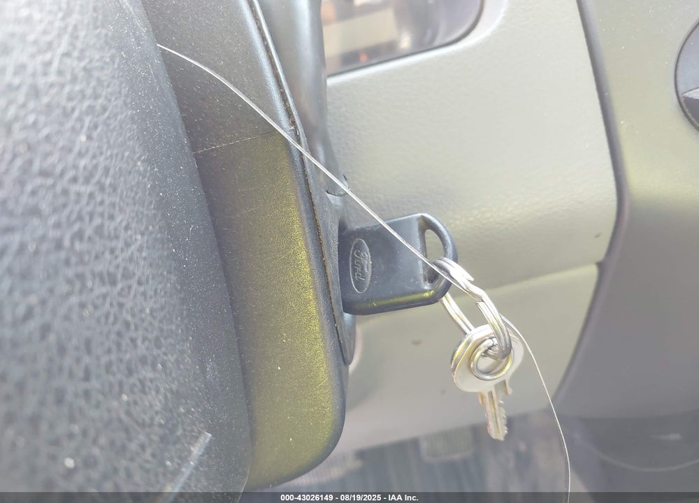 2006 FORD F-150 STX/XL/XLT VIN: 1FTRX14W66NB82998