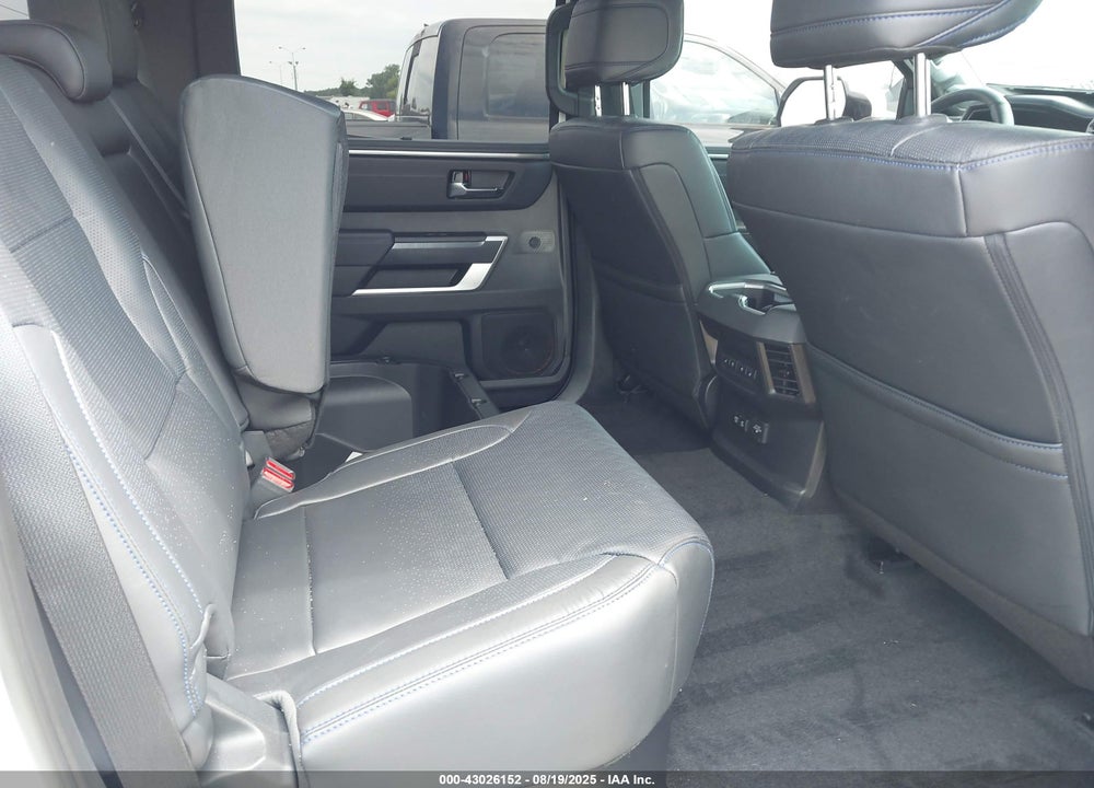 2025 TOYOTA TUNDRA PLATINUM 4WD VIN: 5TFNA5DB9SX322383