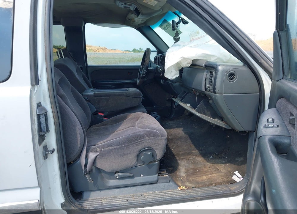 2002 GMC SIERRA 1500 SLE VIN: 2GTEC19V721345759