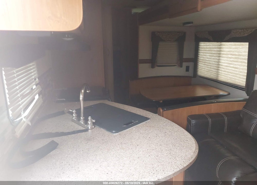 2016 SUNSET TRAIL VIN: 4V0TC2725GE018892