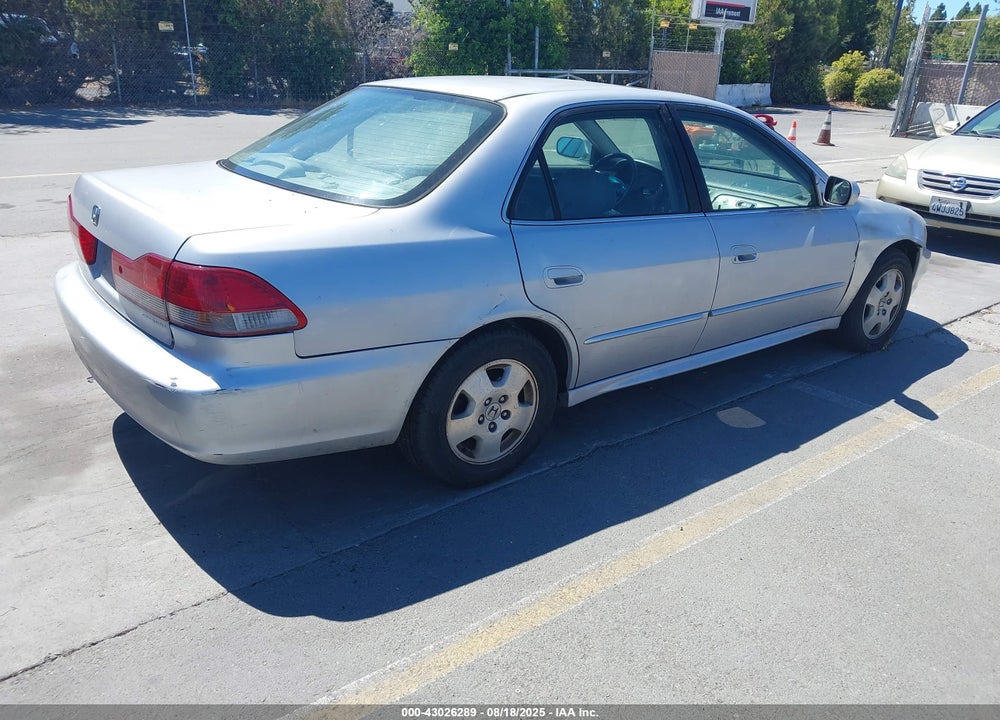 2001 HONDA ACCORD 3.0 EX VIN: 1HGCG16591A078159