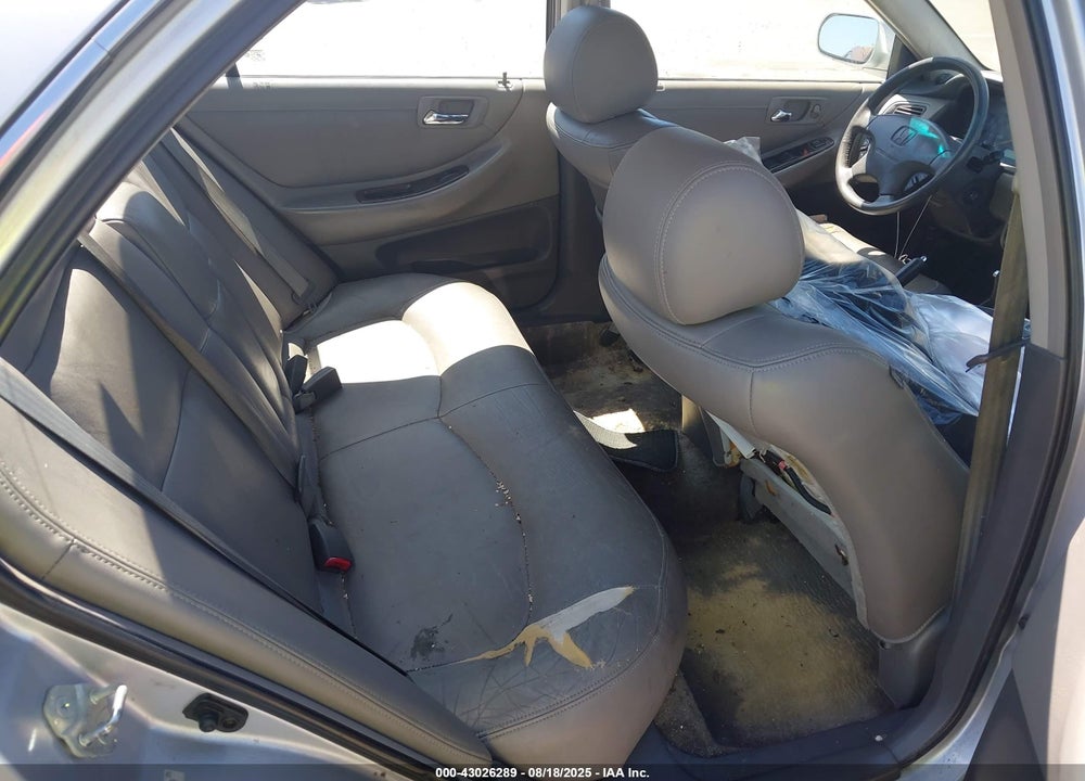 2001 HONDA ACCORD 3.0 EX VIN: 1HGCG16591A078159
