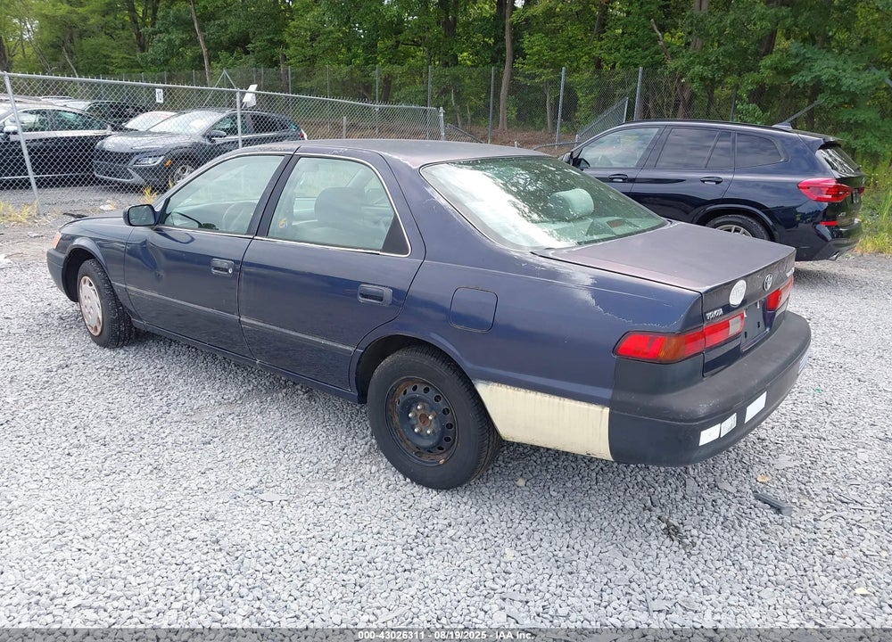 1997 TOYOTA CAMRY LE VIN: 4T1BG22KXVU797027
