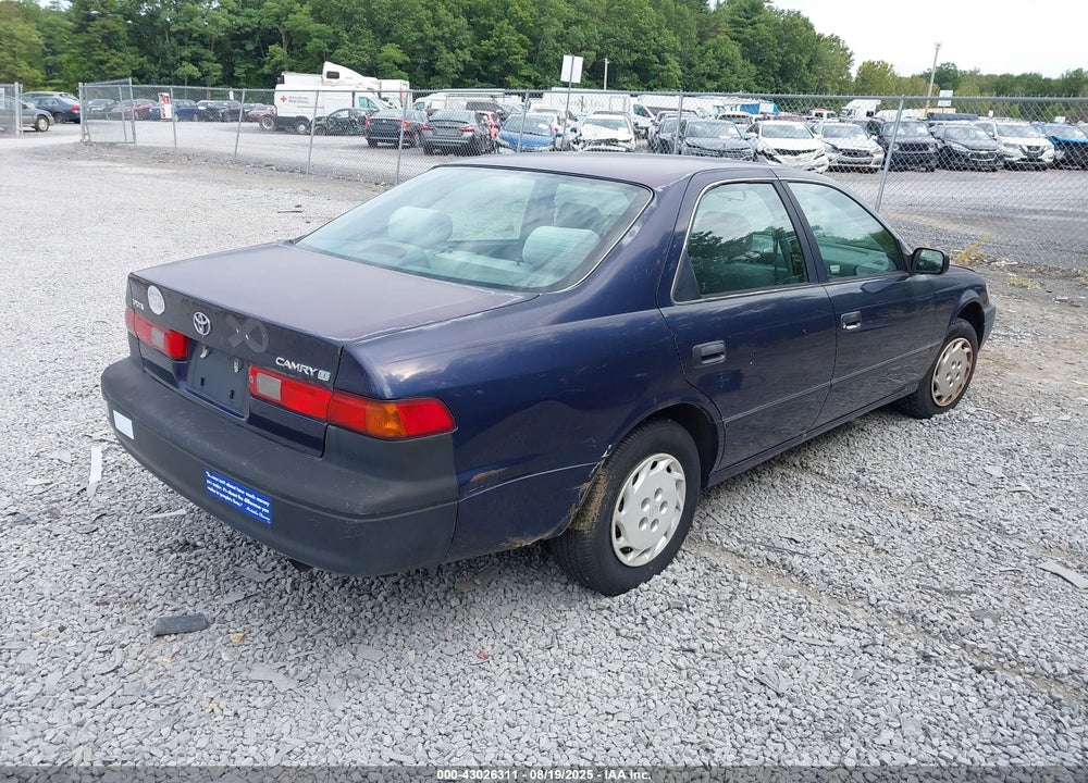 1997 TOYOTA CAMRY LE VIN: 4T1BG22KXVU797027