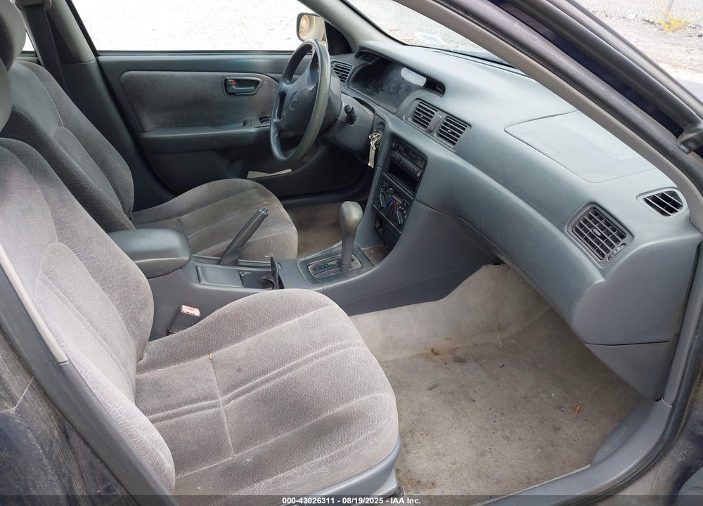 1997 TOYOTA CAMRY LE VIN: 4T1BG22KXVU797027