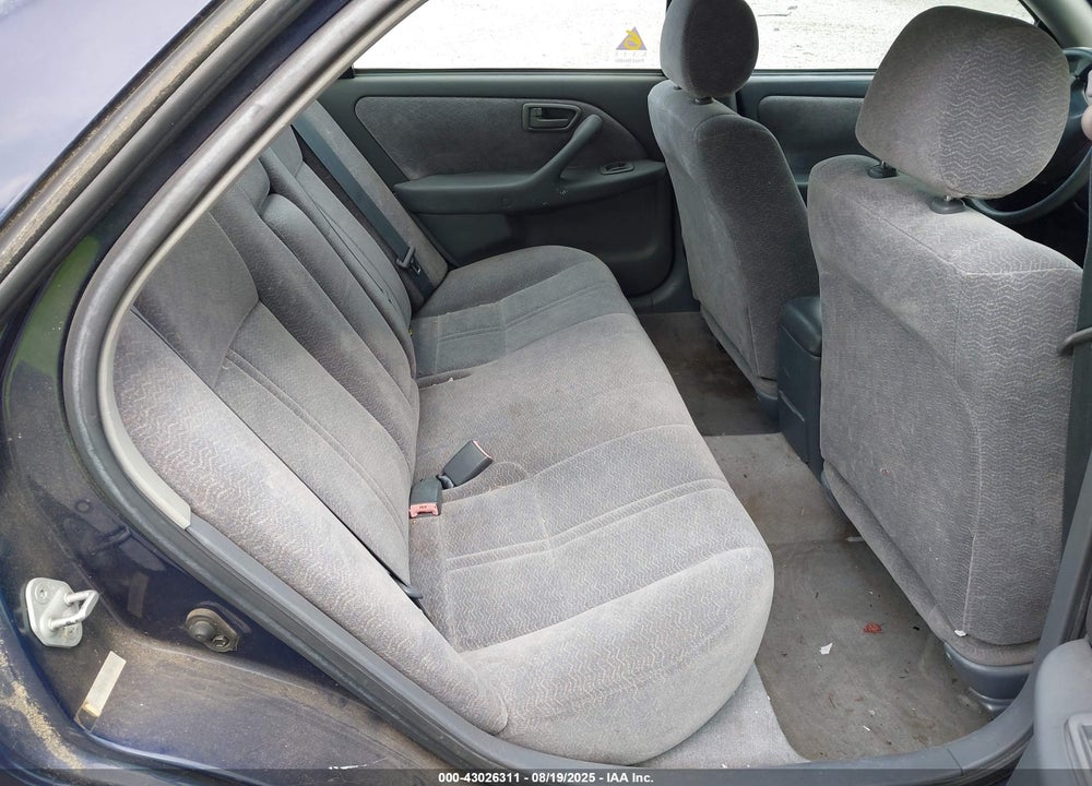 1997 TOYOTA CAMRY LE VIN: 4T1BG22KXVU797027