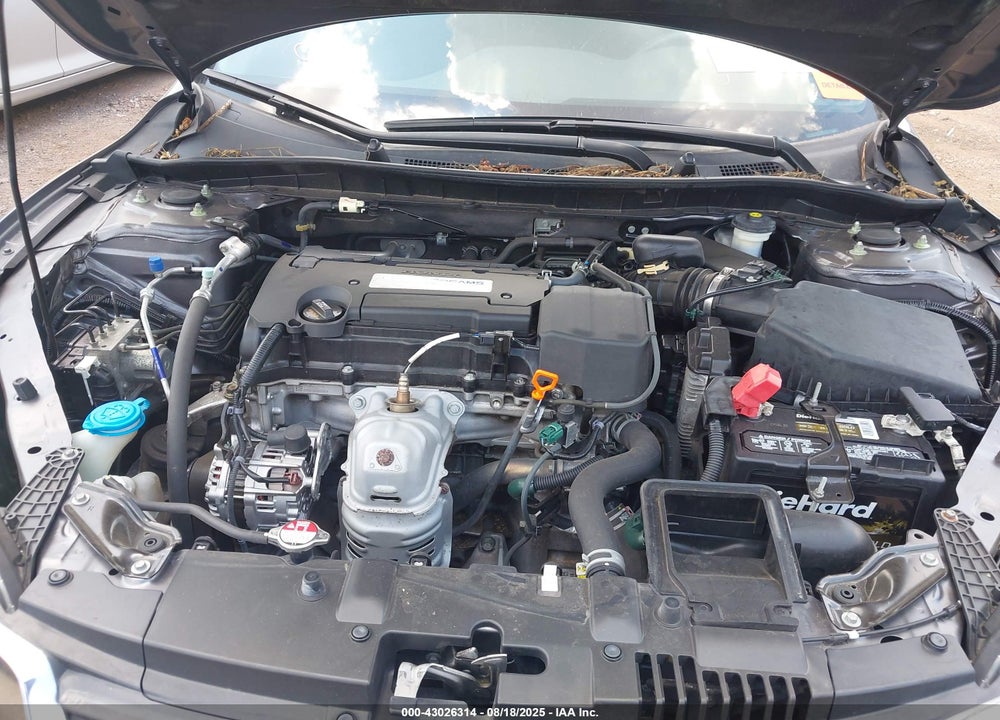 2015 HONDA ACCORD LX VIN: 1HGCR2F34FA061100