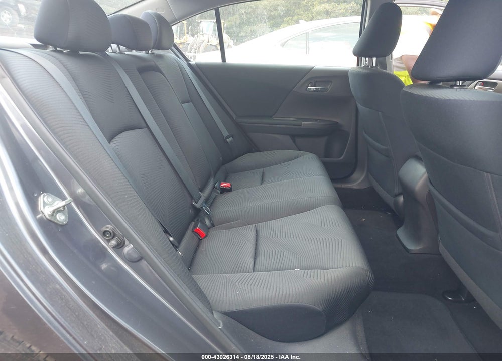 2015 HONDA ACCORD LX VIN: 1HGCR2F34FA061100