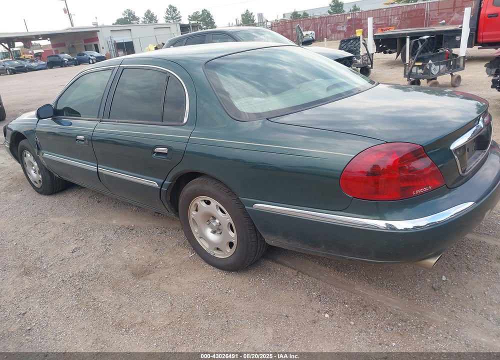 2001 LINCOLN CONTINENTAL VIN: 1LNHM97V71Y725302
