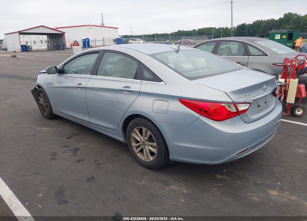 2011 HYUNDAI SONATA VIN: 5NPEB4AC0BH181431