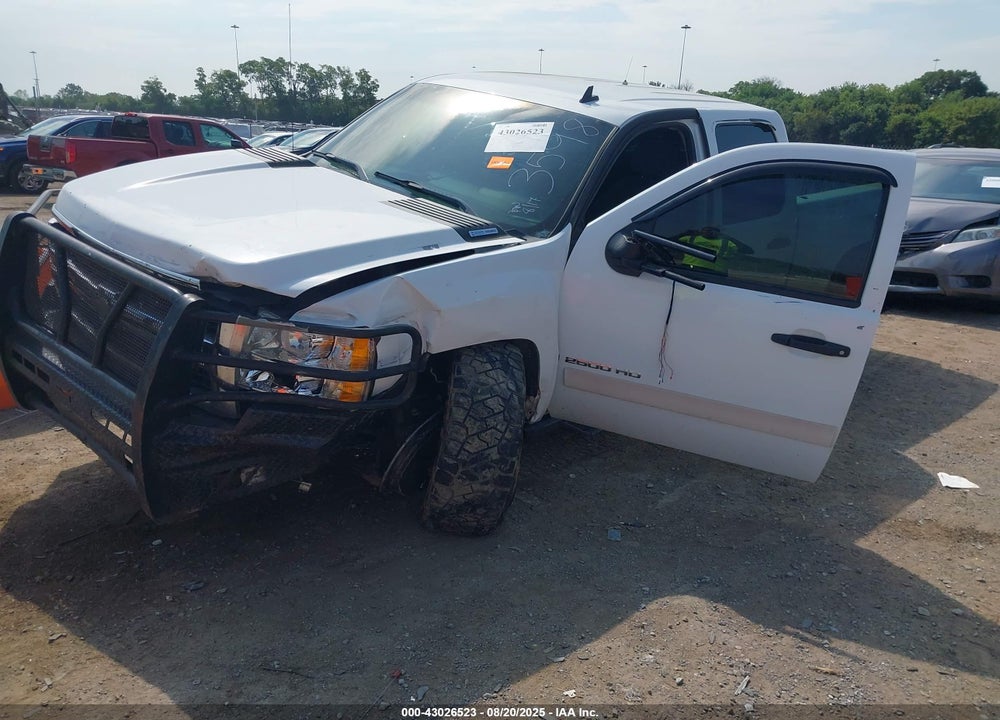 2007 CHEVROLET SILVERADO 2500HD LT1 VIN: 1GCHK23677F513598