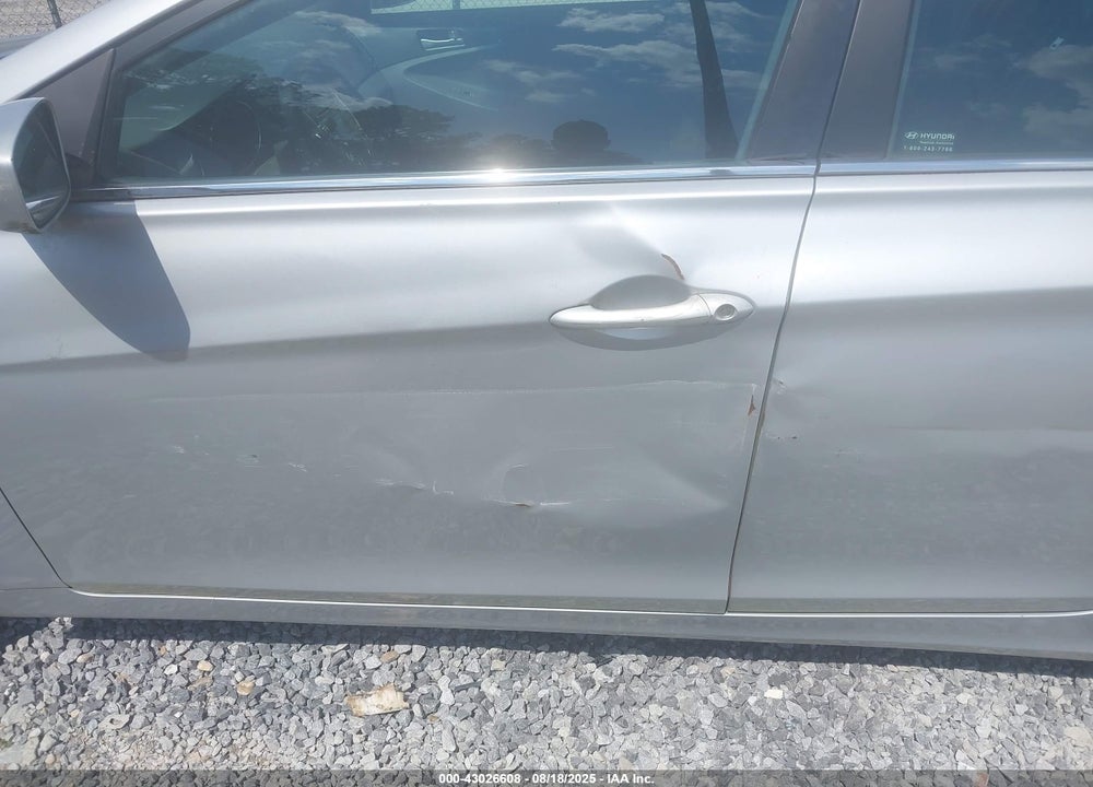 2013 HYUNDAI SONATA VIN: 5NPEB4AC1DH716575
