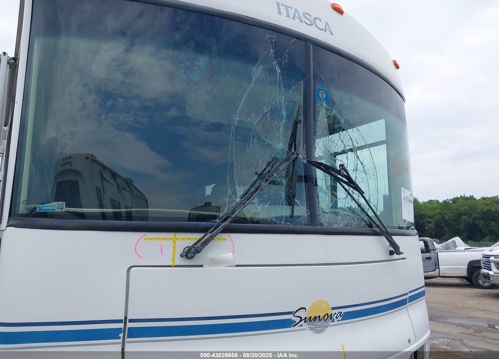 2004 ITASCA SUNOVA VIN: 5B4KP57G243387360