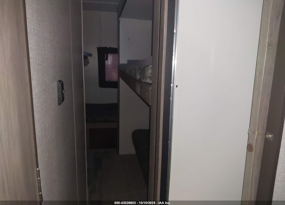 2022 ZINGER TRAVEL TRAILER VIN: 4YDTZRR28NS373727