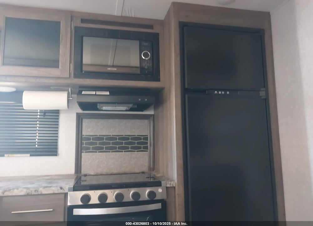 2022 ZINGER TRAVEL TRAILER VIN: 4YDTZRR28NS373727