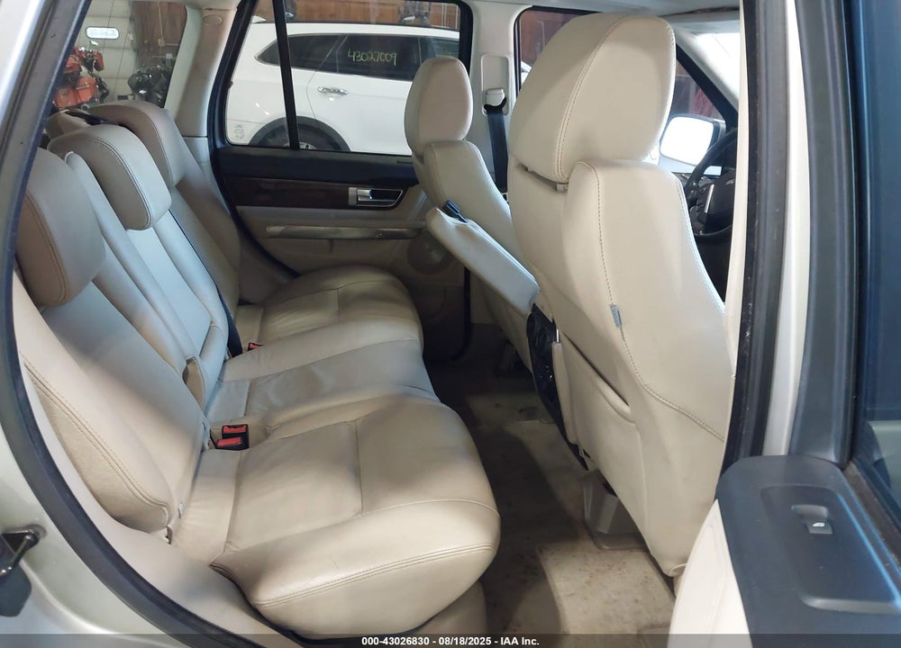 2010 LAND ROVER RANGE ROVER SPORT VIN: SALSF2D44AA233285