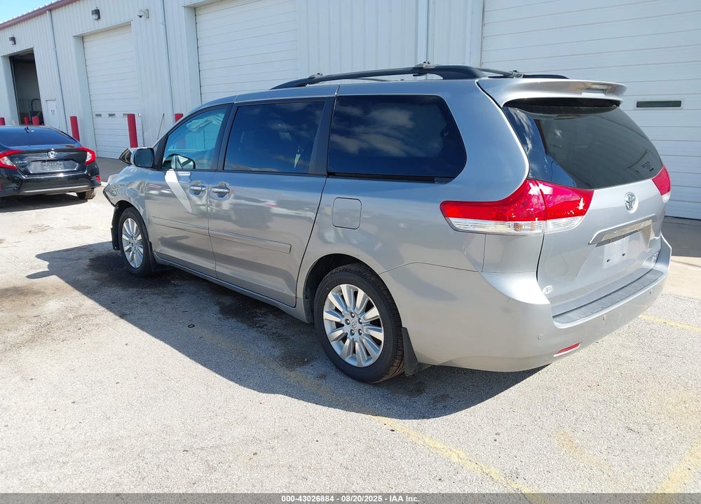 2013 TOYOTA SIENNA XLE 7 PASSENGER VIN: 5TDDK3DC3DS056289