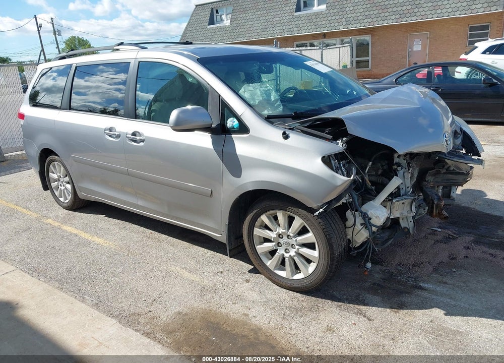 2013 TOYOTA SIENNA XLE 7 PASSENGER VIN: 5TDDK3DC3DS056289