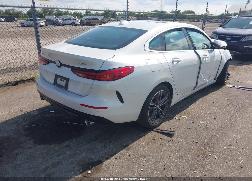 2024 BMW 2 SERIES VIN: WBA73AK06R7R69246