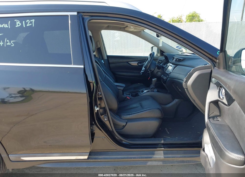 2017 NISSAN ROGUE VIN: JN8AT2MT0HW407387