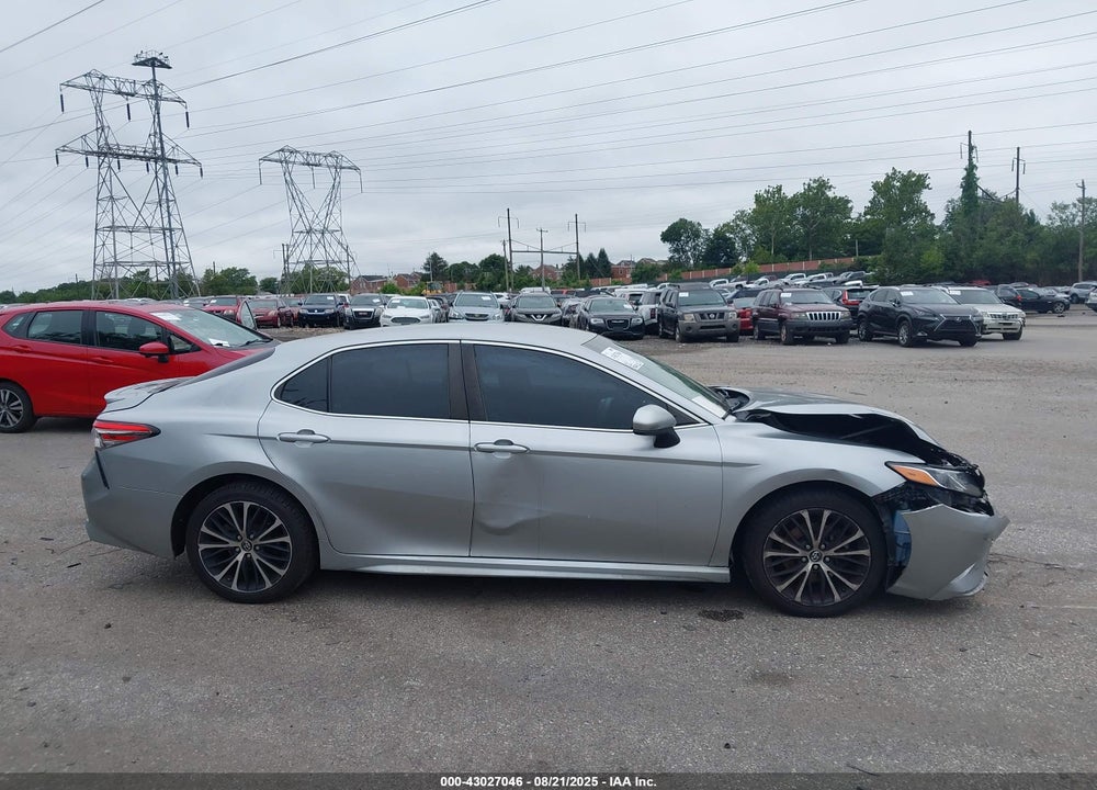 2018 TOYOTA CAMRY VIN: 4T1B11HK5JU626666