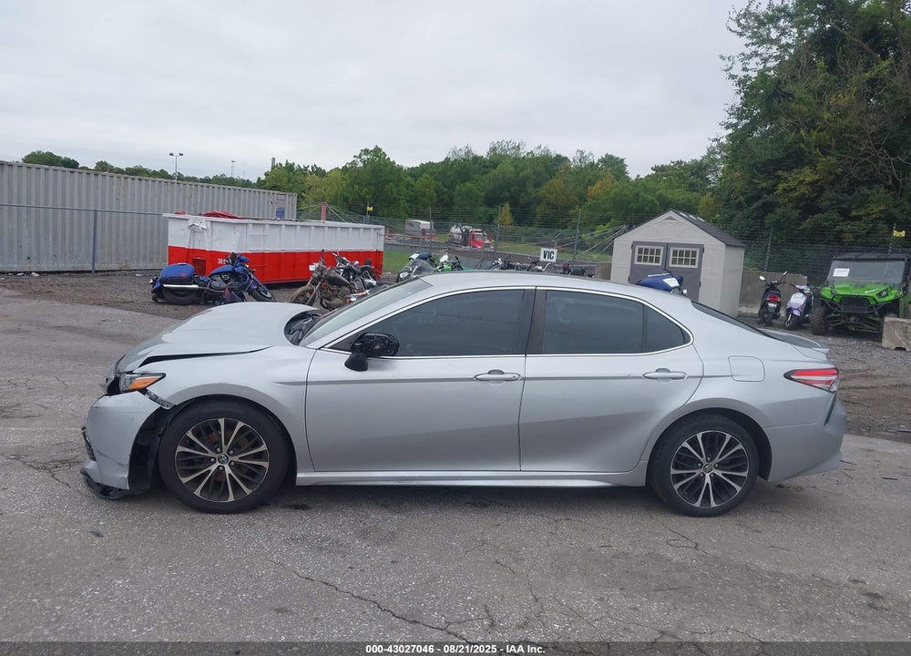 2018 TOYOTA CAMRY VIN: 4T1B11HK5JU626666