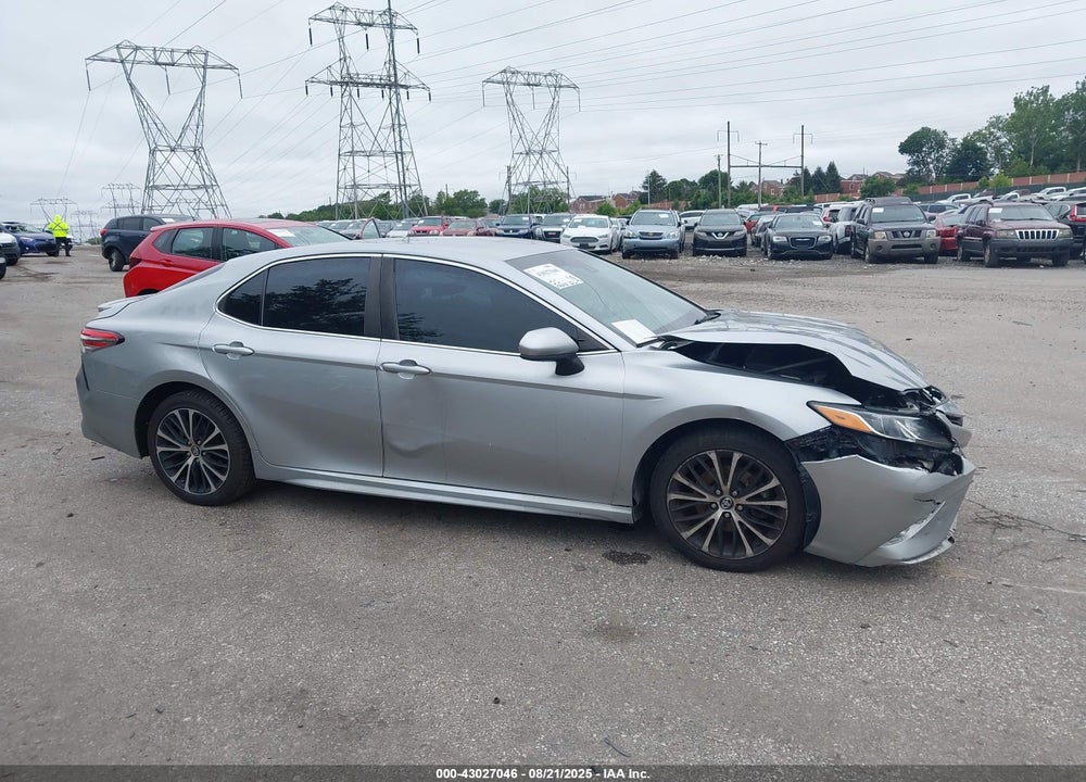 2018 TOYOTA CAMRY VIN: 4T1B11HK5JU626666