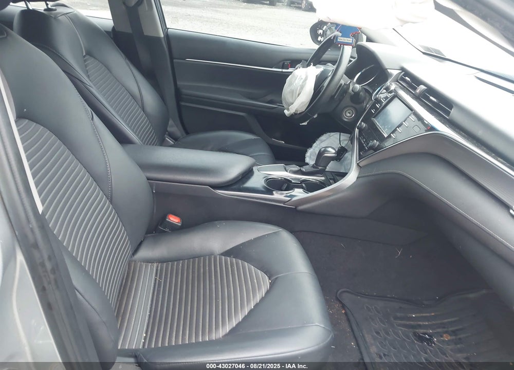 2018 TOYOTA CAMRY VIN: 4T1B11HK5JU626666