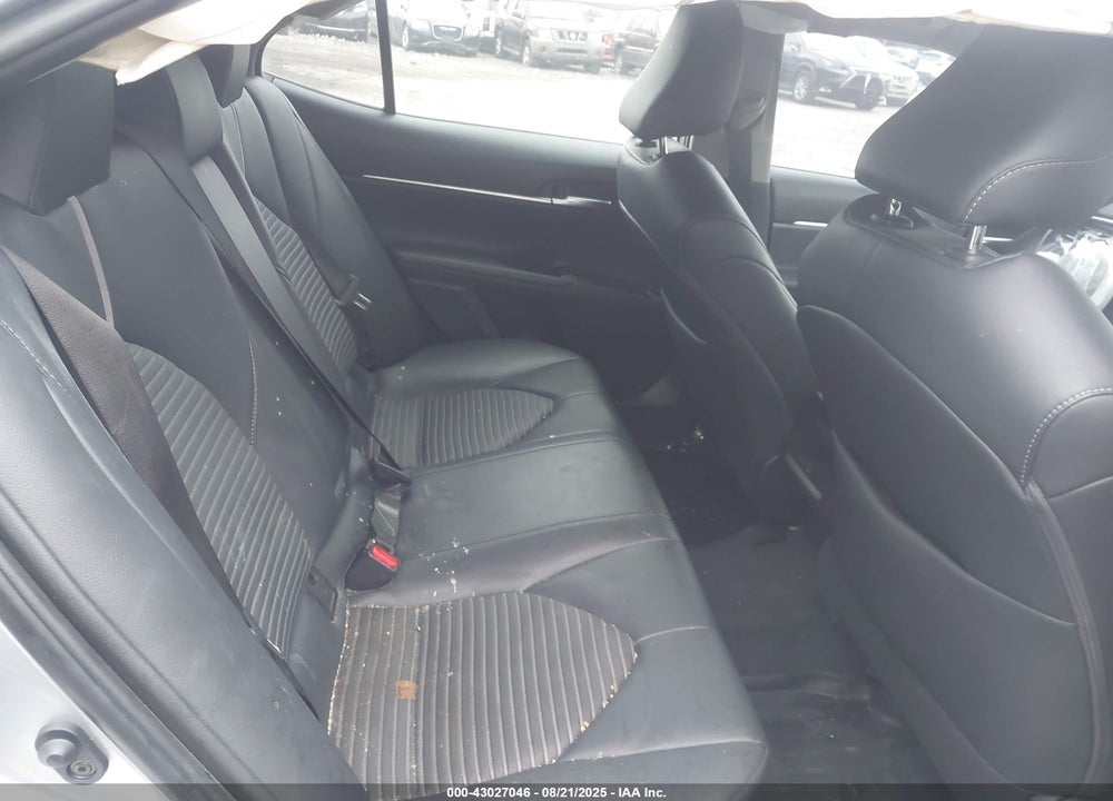 2018 TOYOTA CAMRY VIN: 4T1B11HK5JU626666