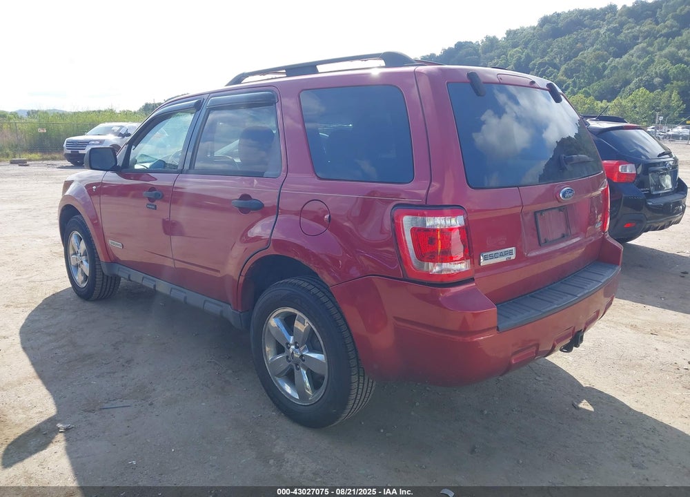 2008 FORD ESCAPE XLT VIN: 1FMCU93138KB42204
