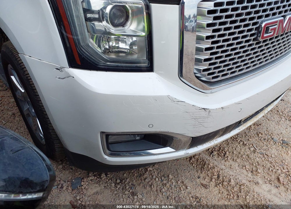 2016 GMC YUKON XL VIN: 1GKS2HKJ7GR483875