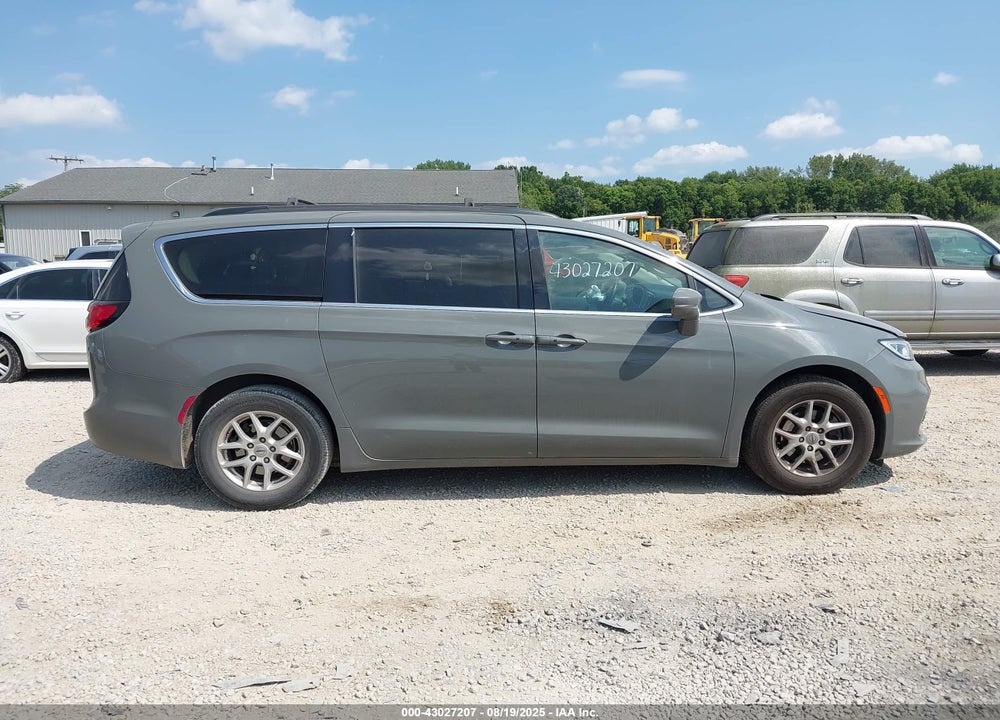 2022 CHRYSLER PACIFICA TOURING L VIN: 2C4RC1BGXNR132209