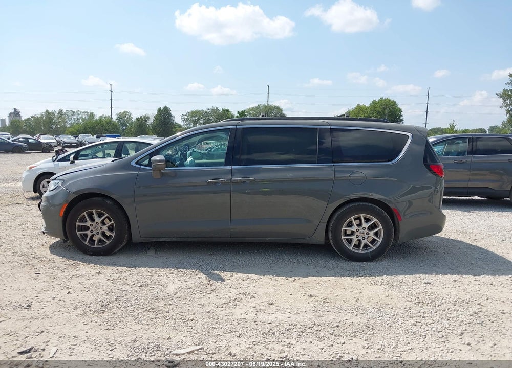 2022 CHRYSLER PACIFICA TOURING L VIN: 2C4RC1BGXNR132209