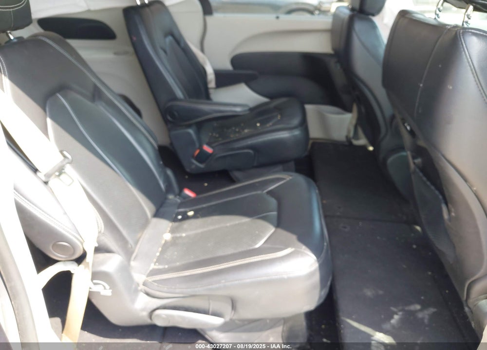2022 CHRYSLER PACIFICA TOURING L VIN: 2C4RC1BGXNR132209