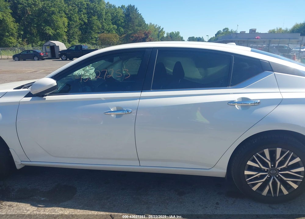 2023 NISSAN ALTIMA SV INTELLIGENT AWD VIN: 1N4BL4DW6PN302627